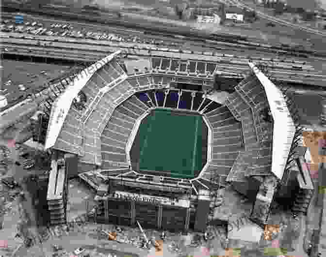 A Panoramic View Of Lincoln Financial Field Filled With Eagles Fans So You Think You Re A Philadelphia Eagles Fan?: Stars Stats Records And Memories For True Diehards (So You Think You Re A Team Fan)